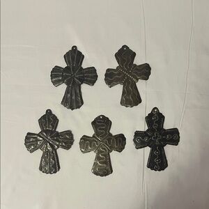 Handcrafted Decorative Tahitian Metal Cross Set - Black and Gold